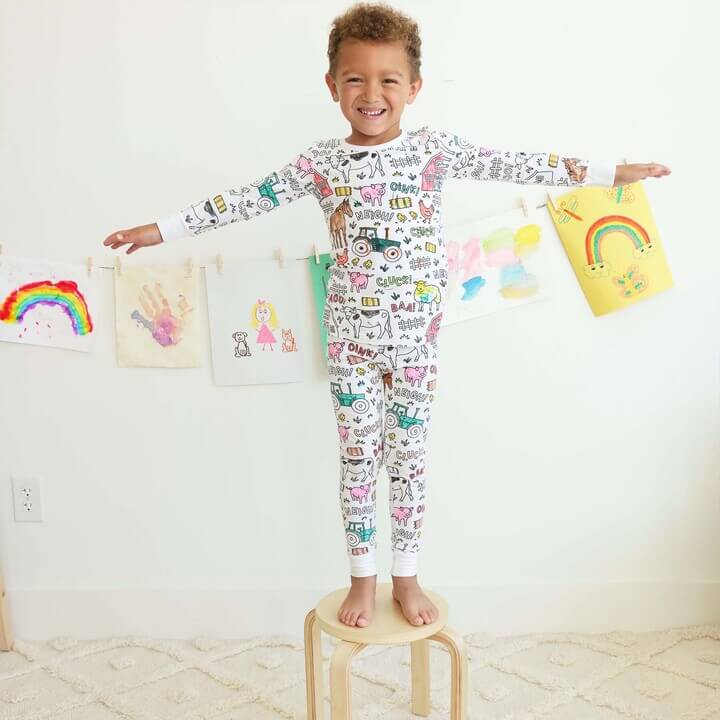 Kreativer Kinderpyjama - DreamArt