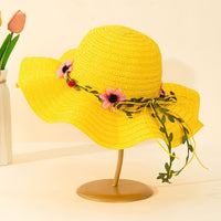 Chapeau de paille d’été pour femme avec détails floraux et fruités – Solène