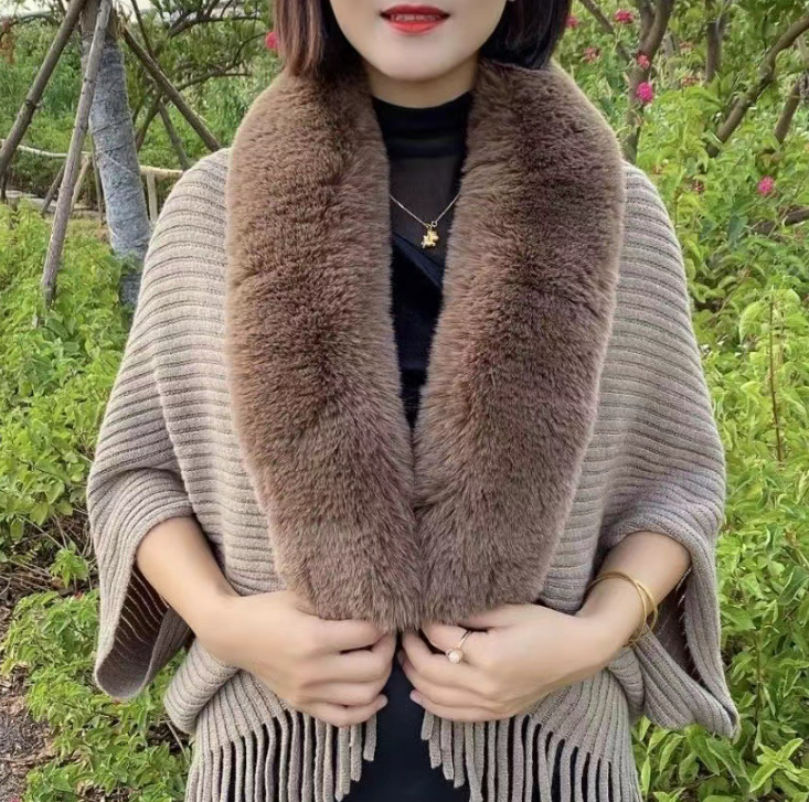 Damesvest Louise – Met Luxueuze Faux Fur Kraag | One Size