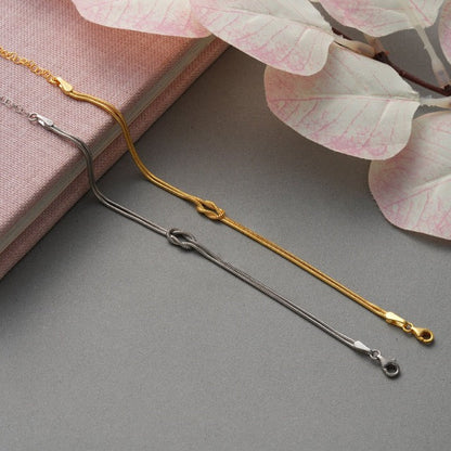 Minimalist Button Bracelet – Elva