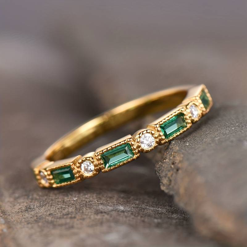 Vintage Goldring mit grünem Zirkonia - Zarina