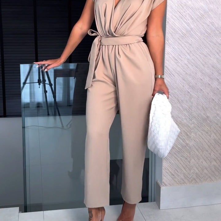 Trendiger Damen-Sommer-Jumpsuit mit kurzen Ärmeln und Taillenbetonung – Alina