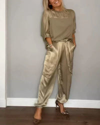 Stilvoller & luftiger Damen Satin-Jumpsuit für besondere Anlässe – Yasmina