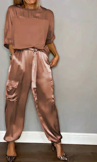 Stilvoller & luftiger Damen Satin-Jumpsuit für besondere Anlässe – Yasmina