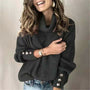 Damen-Rollkragenpullover mit Knöpfen – Yara