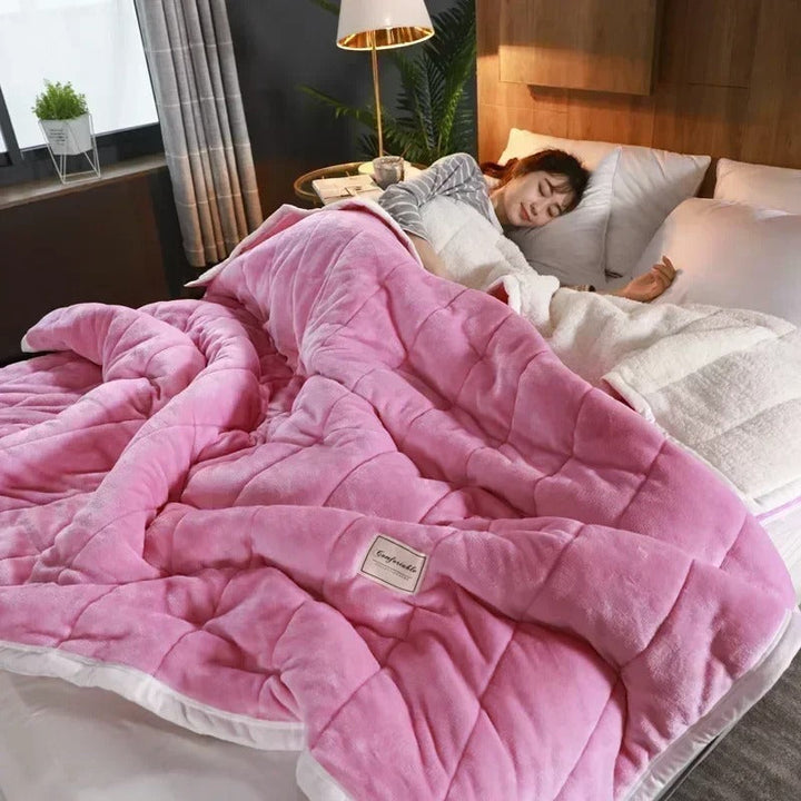 Warme Flanell-Koral-Fleecedecke für Herbst und Winter – CosyBlanket