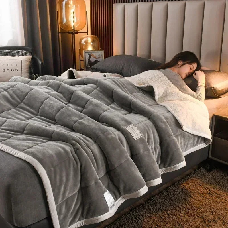 Warme Flanell-Koral-Fleecedecke für Herbst und Winter – CosyBlanket