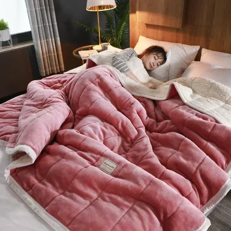 Warme Flanell-Koral-Fleecedecke für Herbst und Winter – CosyBlanket