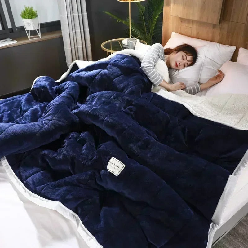 Warme Flanell-Koral-Fleecedecke für Herbst und Winter – CosyBlanket