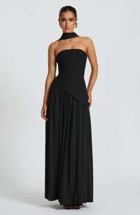 Voorkant in zwart: strapless jurk met sjaalkraag, asymmetrische taille en wijd uitlopende geplooide rok 8