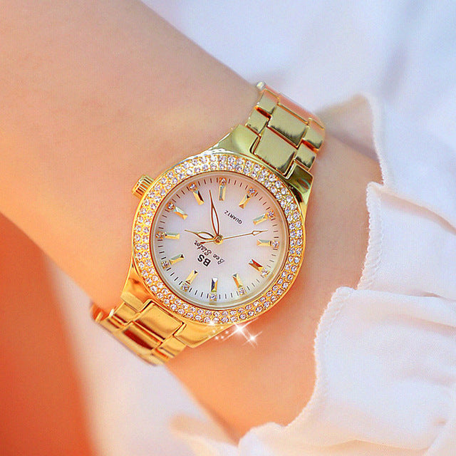 Stilvolle Damenarmbanduhr mit Kristalldetails – Aveline