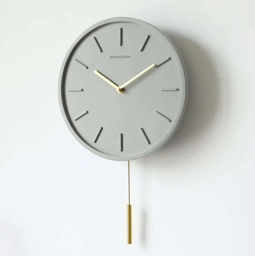 Cement Wandklok met Metalen Slinger - Tundra