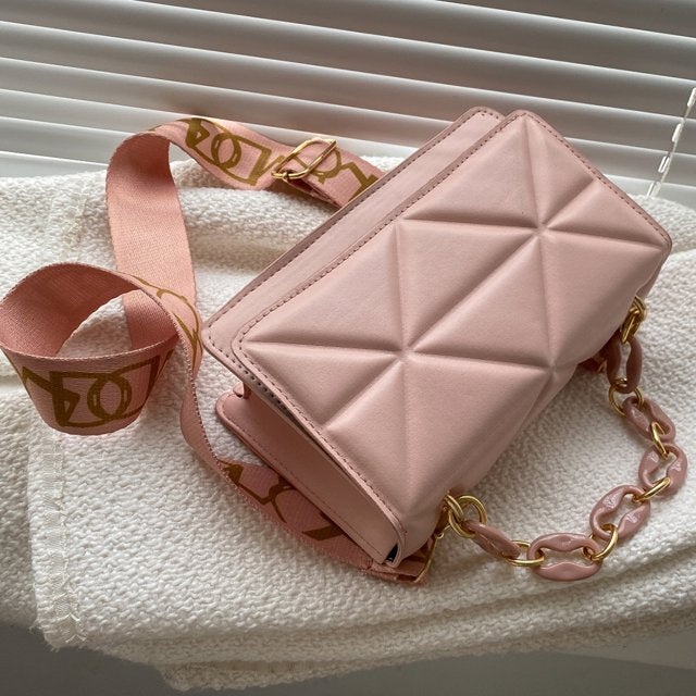 Savannah Quilted Handbag | Stylish & Trendy