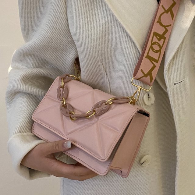 Savannah Quilted Handbag | Stylish & Trendy