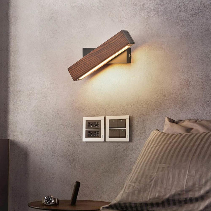 Houten LED-Wandlamp met Draaifunctie - Twilight Pivot