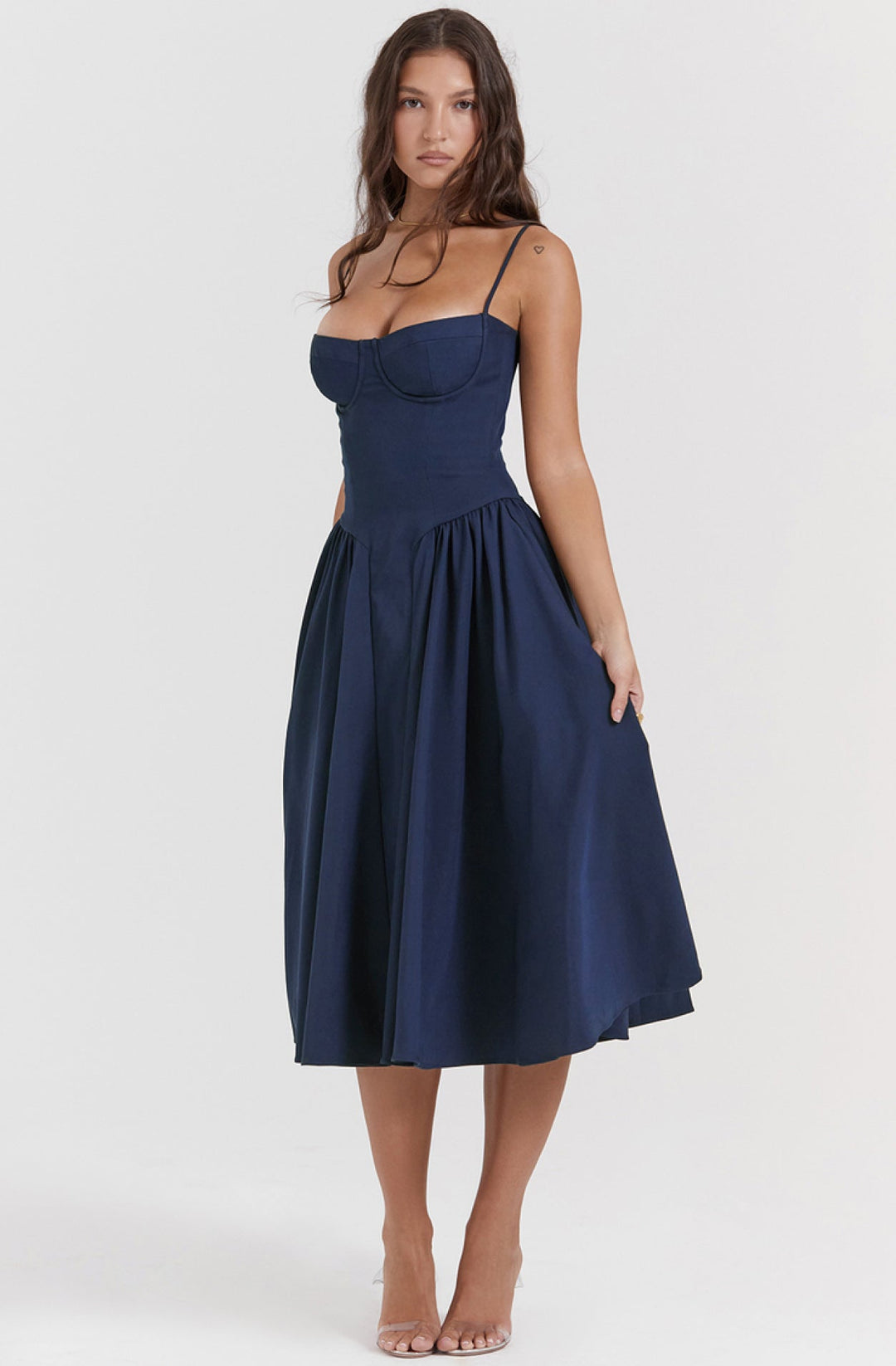 Stilvolles Sommerkleid mit Spaghettiträgern und Taillenkorsett - Mira