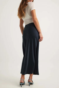 Satinrock mit hoher Taille – Elena