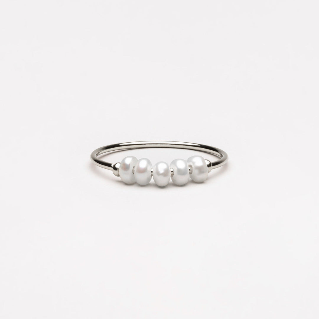 Trendy Mini Parelring - Isolde