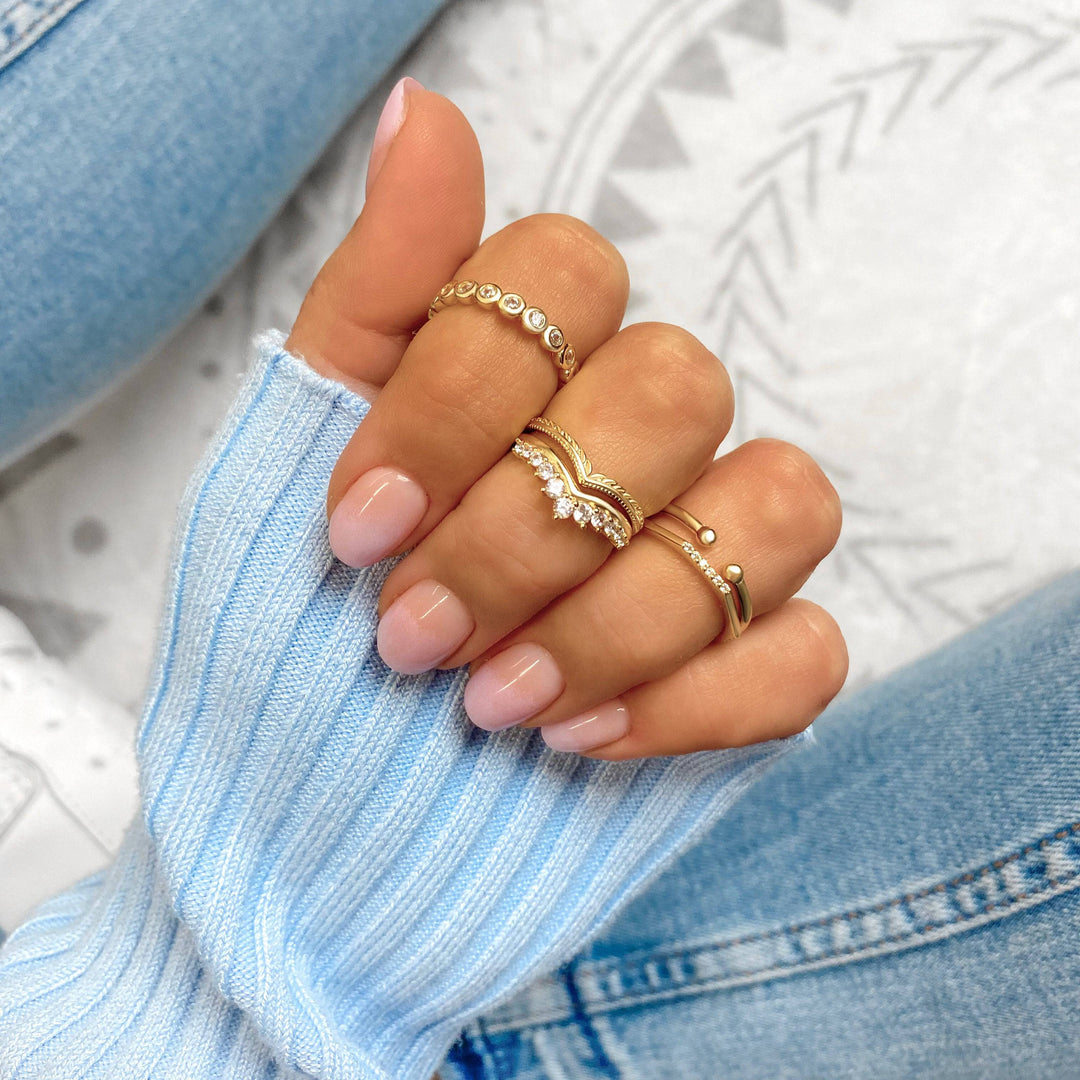 Stilvoller Ring mit Blattmotiv - Vera