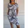 Sommerkleid mit Rundhalsausschnitt & Blumenmuster – Elvira