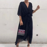 Locker fallendes Maxikleid mit V-Ausschnitt – Elara