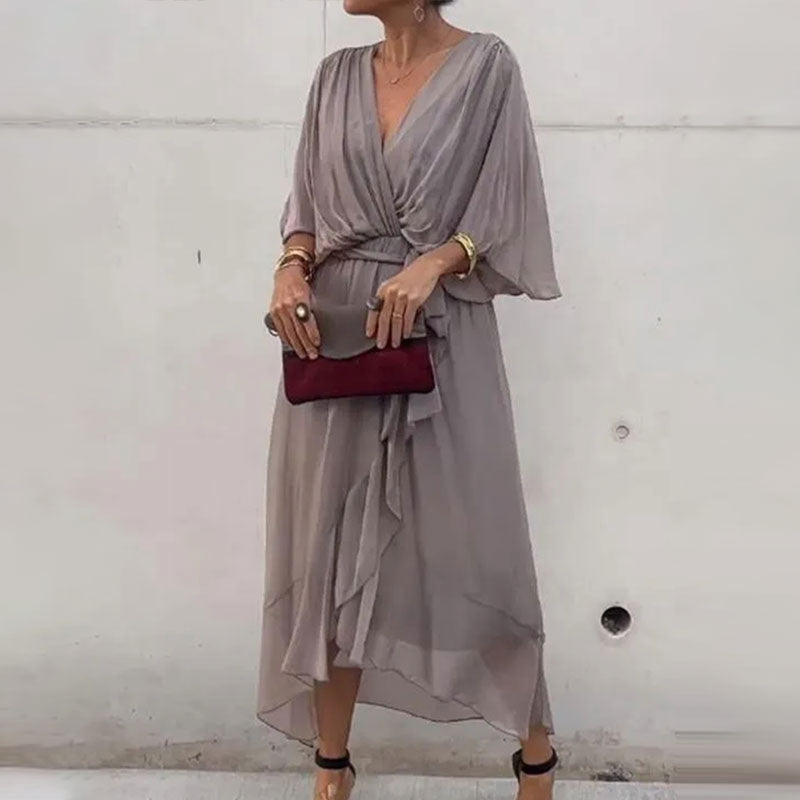 Locker fallendes Maxikleid mit V-Ausschnitt – Elara