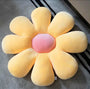 Stilvolles und bequemes blumenförmiges Sitzkissen - Floral Bliss