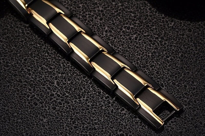 Magnetic stainless steel bracelet – CoreFlex