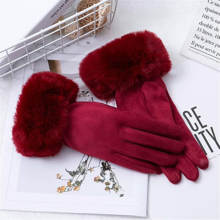 Nikki Suede Gloves | Classic & Stylish