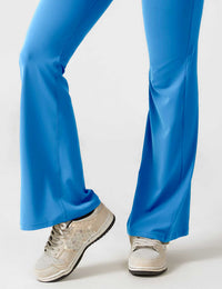 Rugvrije Jumpsuit met Uitlopende Broekspijpen - Liv