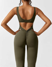 Rugvrije Jumpsuit met Uitlopende Broekspijpen - Liv