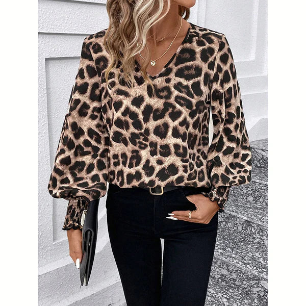 Modische Damenbluse mit Leopardenmuster – Seraphina
