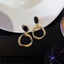 BlackEarring™: Ohrring für Damen