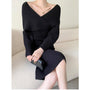 Eleganter Hochtaillierter Strickpullover-Kleid | V-Ausschnitt Lange Schlanke Strick-Abendkleidung