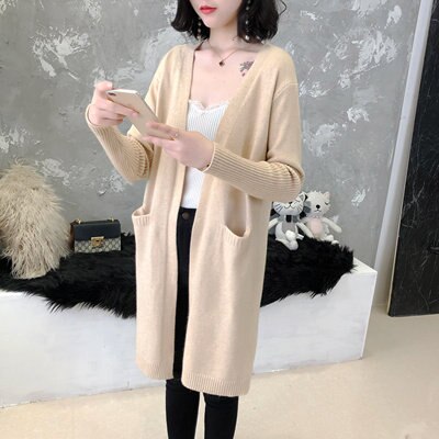 Long knitted cardigan with pockets