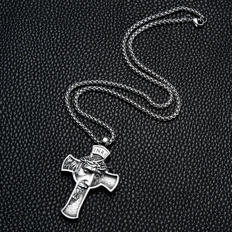 Inri | Cross Pendant with Chain