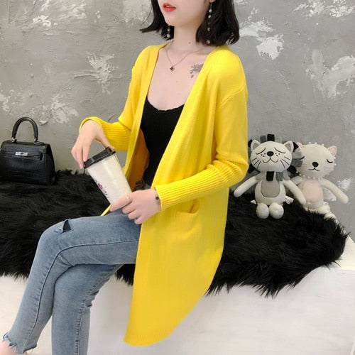 Long knitted cardigan with pockets