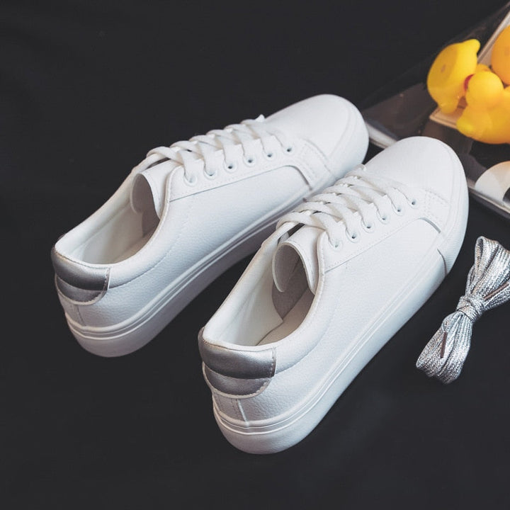 RozemarijnsSneakers I Basic Weiße Sneaker für Damen