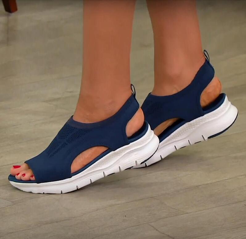 Slip-On Bequeme Sandalen