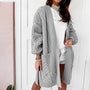 Übergroße gestrickte Jacke
