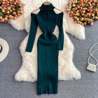 Schlanke Passform Elegantes Urbanes Langarm Strickkleid | Schulterfrei Knielang