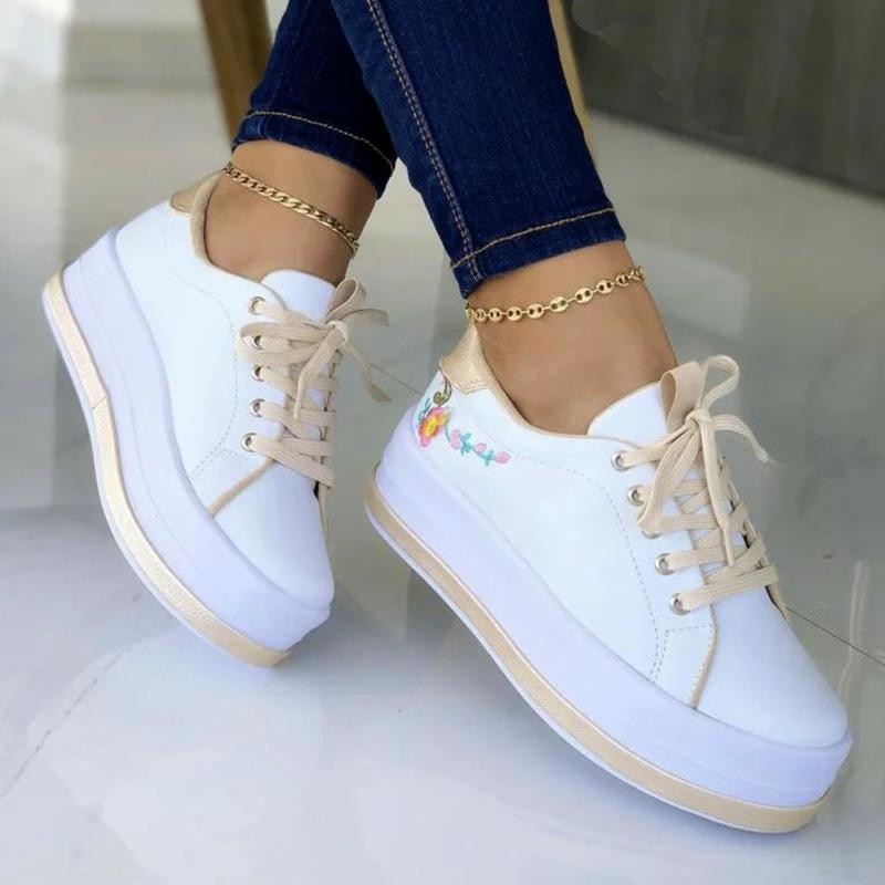 IsabellaSneaks I Sports Shoes With Platform Sole For Women