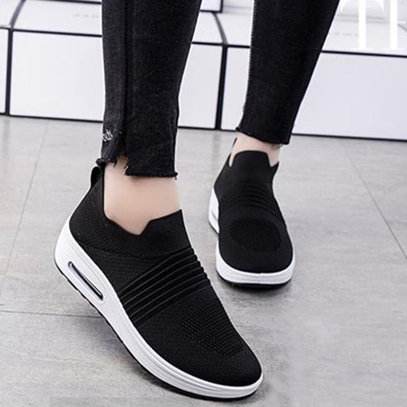 SanneSneaks | Sporty Sneakers For Women