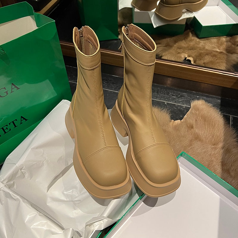 EefjesBoots I Boots Met Hoge Plateau En Brede Neus Voor Dames