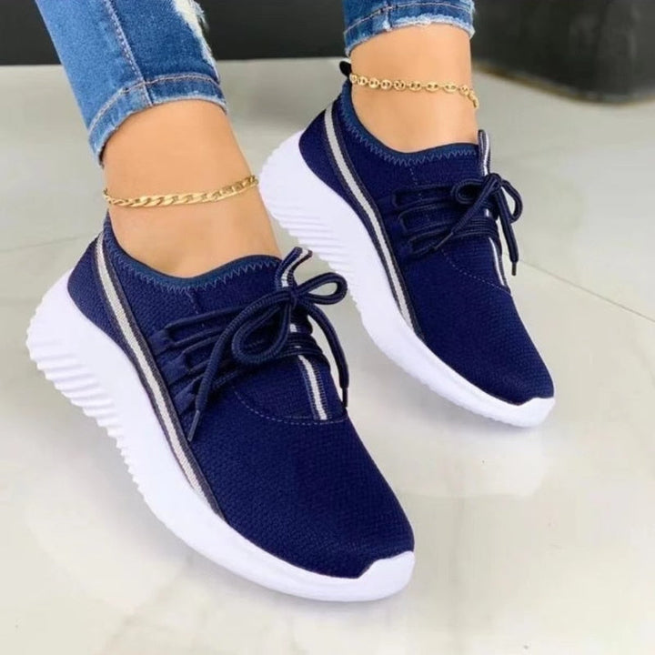 Vivian Sneakers | Lace-Up Sneakers