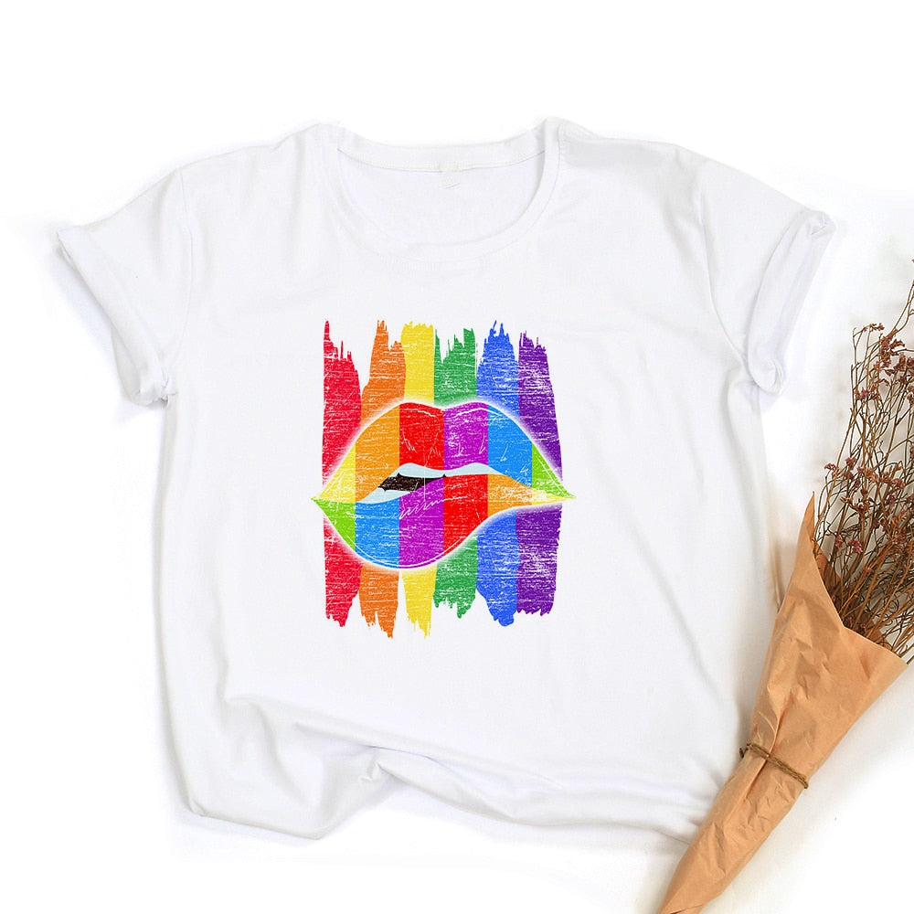Peace Love Equality Regenboog Grafische T-Shirt | LGBT Trots Retro Zomertop