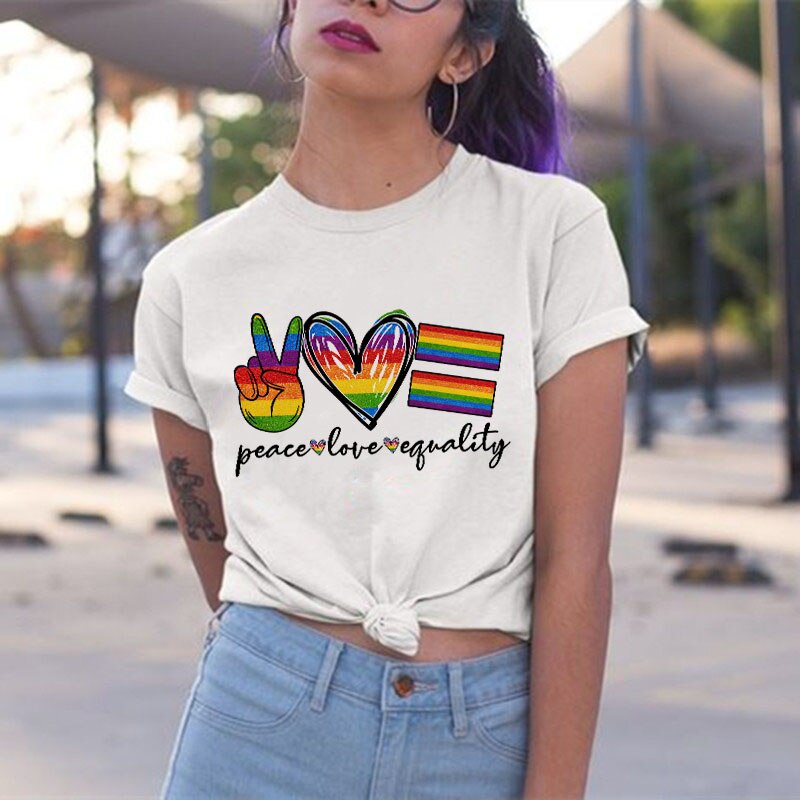 Peace Love Equality Regenboog Grafische T-Shirt | LGBT Trots Retro Zomertop