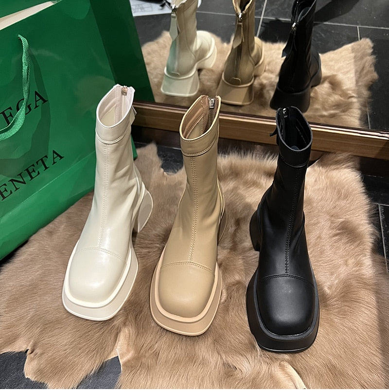 EefjesBoots I Boots Met Hoge Plateau En Brede Neus Voor Dames