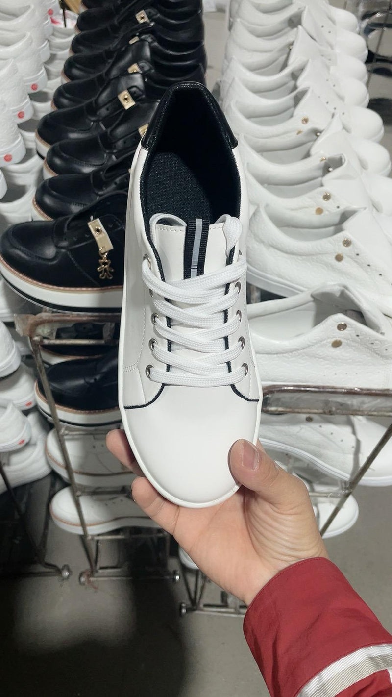IsabellaSneaks I Sports Shoes With Platform Sole For Women