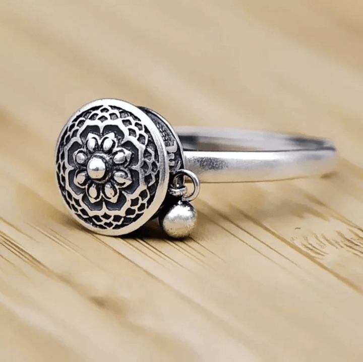 Relief Ring | Fidget Ring